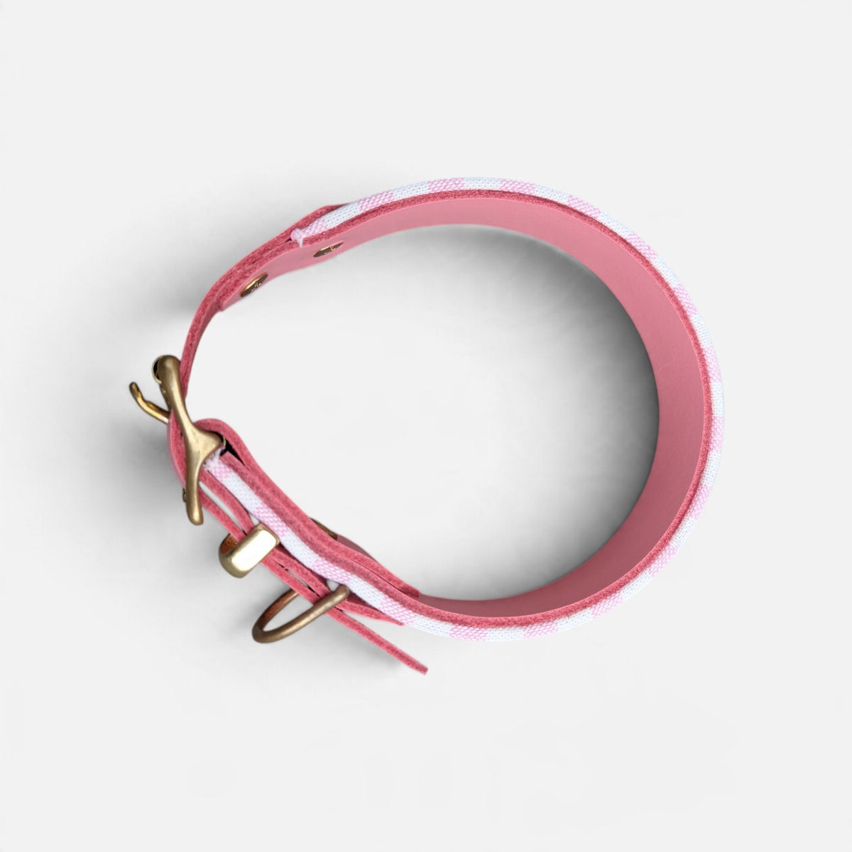 The Pink Harbour collar