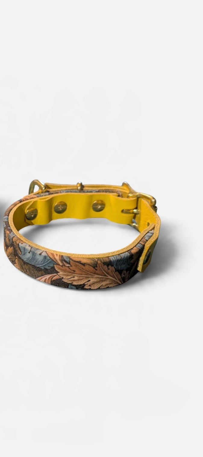 The Golden Leaves collar