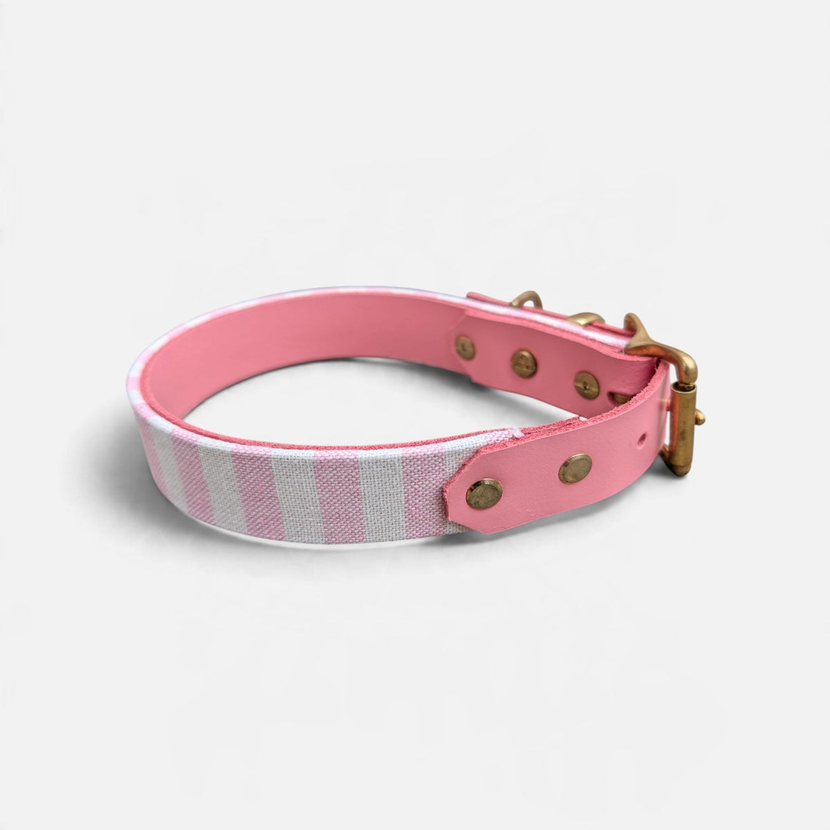 The Pink Harbour collar